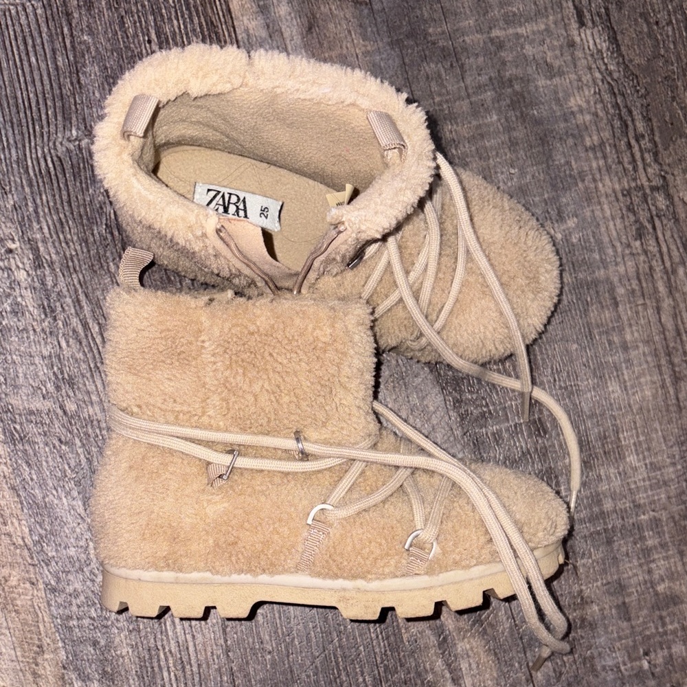 Zara Beige Fleece Boots